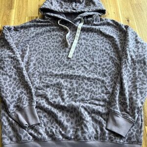 Buffalo David Bitton Lavender Leopard Print Hoodie – Size Small